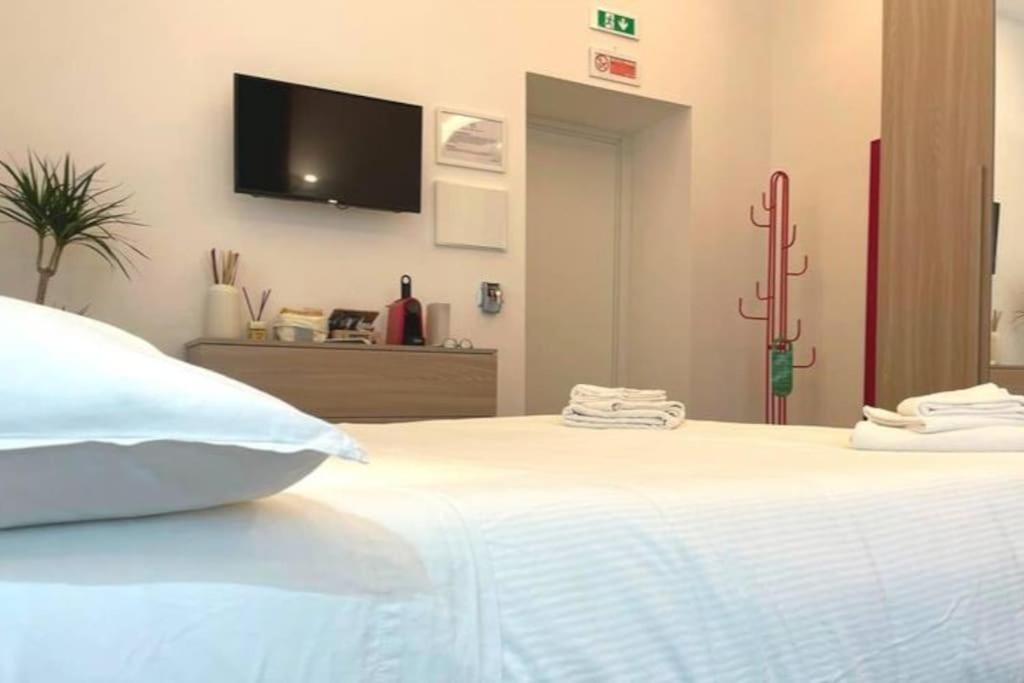 Manfredi House San Pietro Hotel Rome Exterior photo